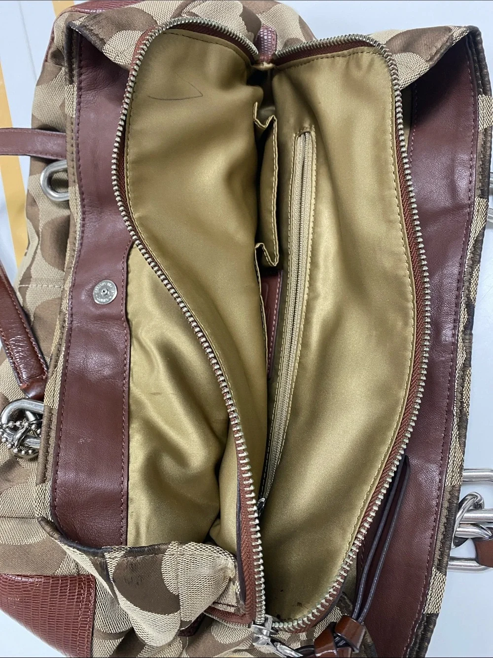 Coach shoulder bag